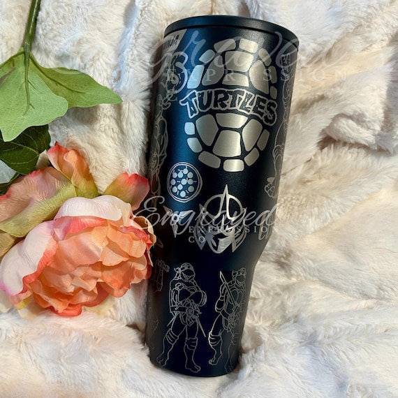Engraved Black Hydrojug Traveler: Turtle Design, 40 Oz