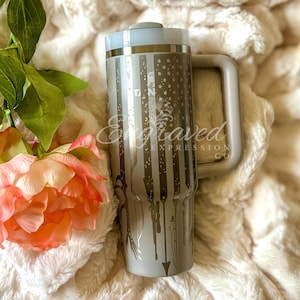 &quot;Gravierter Stanley Becher: Naturbursche &quot;&quot;Jagd&quot;&quot; Design, Esche grau.&quot;