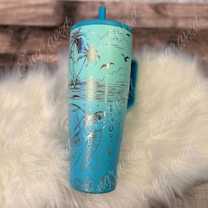 Copo Brumate Era gravado em vidro marinho a laser BRuMATE Turtle com design gravado, copo de verão gravado BRuMATE, utensílios para bebidas personalizados Era gravados