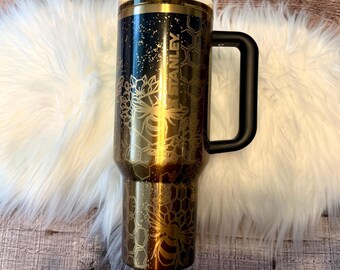 Engraved Black Honey Stanley Tumbler, Honeycomb Bee Stanley Protour Black and Gold Drinkware, Elegant Personalized Bee Tumbler Gift