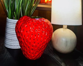 Creative Cute Strawberry Shaped Vase - Resin Home Decoration for Living Room, Study, Restaurant, Wedding, and Party