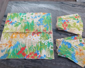 Set of 11 vintage Floral Linen Napkins Tablescape