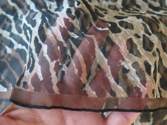 Vintage Vera Neumann Leopard Print Silk Chiffon S… - image 3