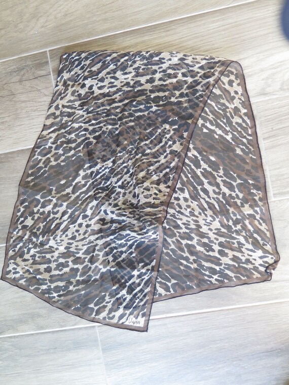 Vintage Vera Neumann Leopard Print Silk Chiffon S… - image 4