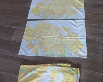Vintage Vera Neumann Yellow Floral Bed Linens Twin Top Sheet 2 Pillowcases