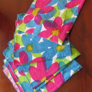 Vintage Linen Floral Napkins Set of 4
