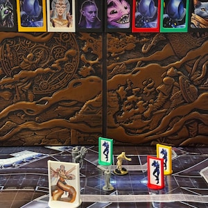 Magnetyczny znacznik skrętu i stojaki artystyczne GM Screen Portrait Initiative Tracker