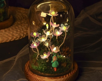 Luce fatata a forma di fiore fatta a mano, luce notturna a cupola in vetro con ragazza carina e fiori, lampada floreale a LED originale, regalo per lei, decorazione per la camera da letto.