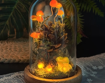 Handmade Pinecone Moss Mushroom Night Light, Forest Terrarium Mushroom Lamp, Nature-inspired, Fungi Light, Cottagecore Desk Decor Gift