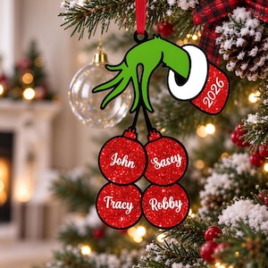 Décoration de Noël personnalisée avec prénoms Grinch, 2-7 noms, cadeau de Noël de famille personnalisé, décoration de Noël de famille, boule de Noël pour arbre généalogique, cadeau de Noël de famille