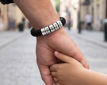 Spersonalizowana grawerowana skórzana bransoletka dla mężczyzn, regulowany pleciony sznurek z koralikami ze stali nierdzewnej Bransoletka dla taty, męża, prezent na Dzień Ojca