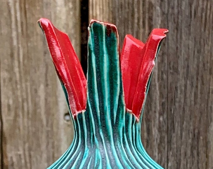 porcelain vase in turquoise and red
