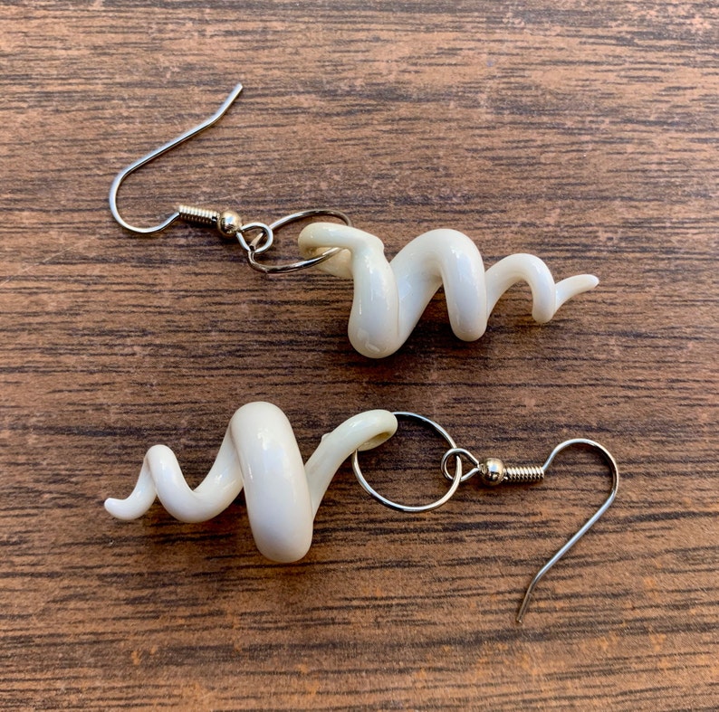 porcelain squiggle earrings in white