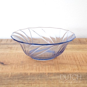 Vintage Art Deco Blue Glass Bowl: Elegant Fruit Serving Dish