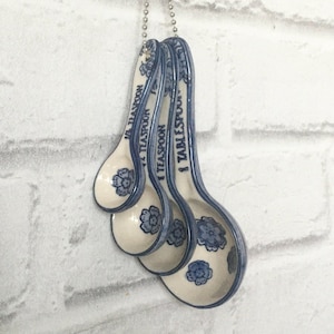 Set of 4 x Vintage Style Floral Measuring Spoons Baking Cooking Teaspoon Kitchen Tools Tablespoon Cups Cup Utensils