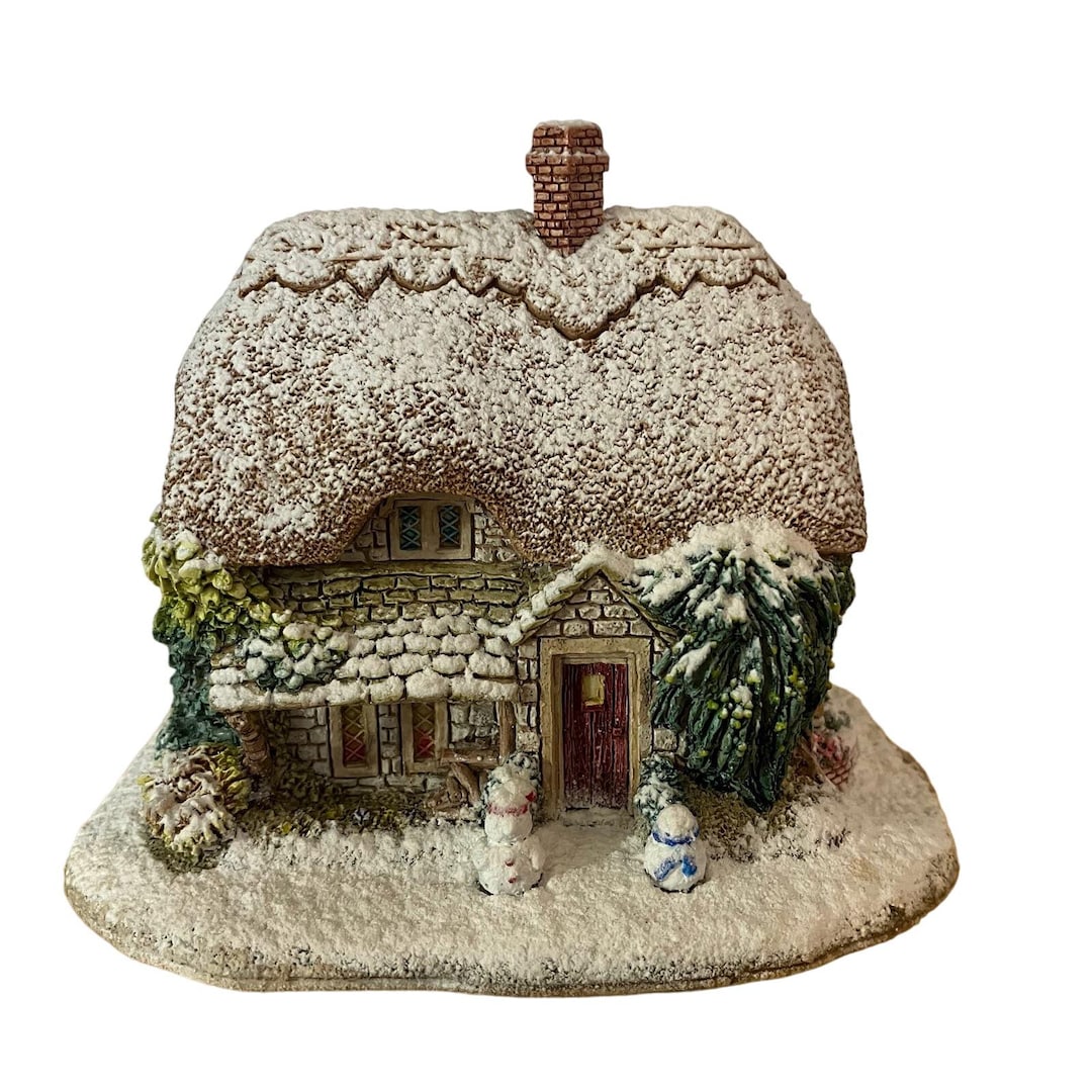 WINTER'S WONDER House Figurine, Lilliput Lane, A Year in an
