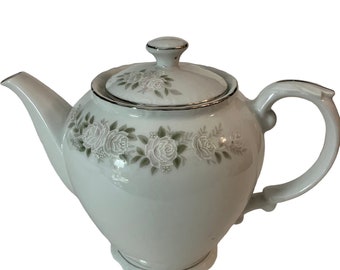 Sheffield Fine China Teekanne mit Rosen Classic 501