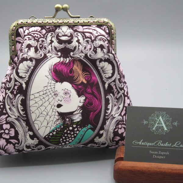 Tula Pink  Nightshade Cameos Medium Kiss lock Snap Coin Purse,  Cameo Snap Coin Purse, Snap Change Purse