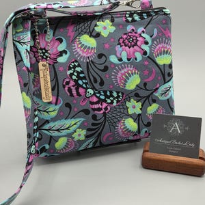 Tula Pink De La Luna Crossbody Bag: Venus Flytrap Goth Purse