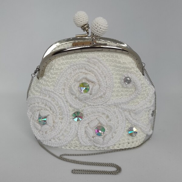 White wedding bag small crochet bag bridal clutch mini makeup bag small vintage purse kiss lock purse party clutch bride rhinestone purse