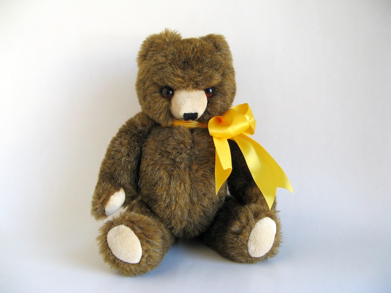Vintage Teddy Bear by Knickerbocker Creations jointed stuffed animal 1990s Toy Classic Teddy Bear Retro Toy Amber Glass Eyes Plush