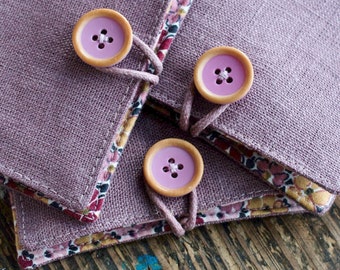 Small Linen Needle Book