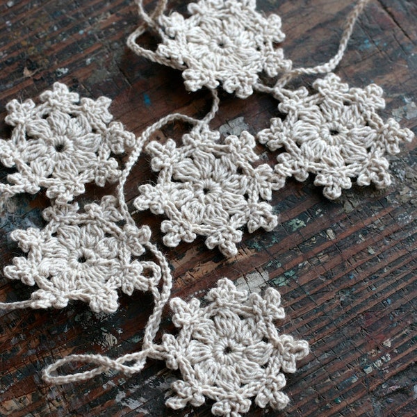 Crochet Garland - Wall Hanging - Small Doily Bunting -- Snowflake garland - beige