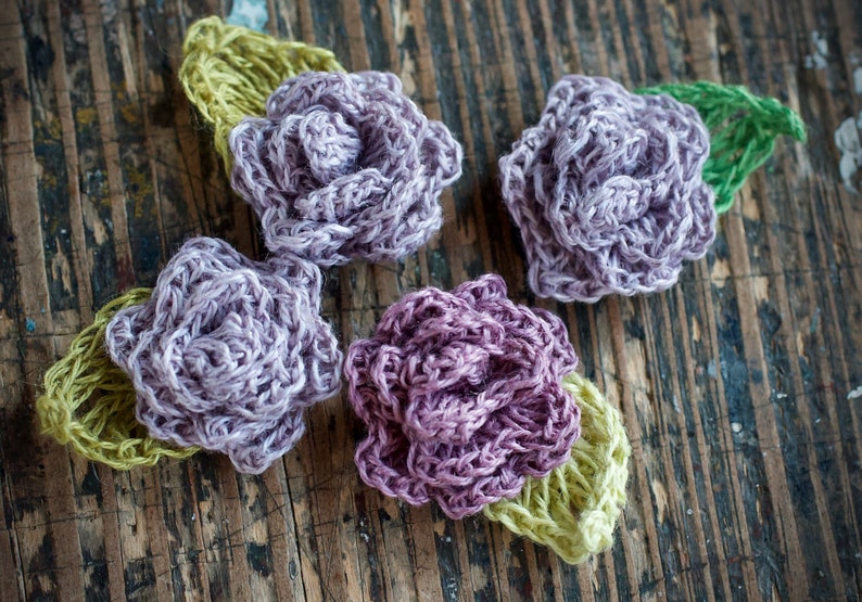 Set of 4 Crocheted Linen Roses Embellishments image 1