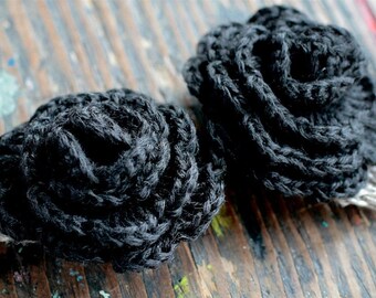 Crochet Linen Flowers Brooch -- black