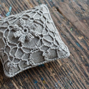 Linen pincushion crochet motif image 5