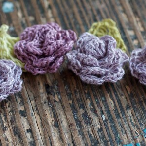 Set of 4 Crocheted Linen Roses Embellishments image 5