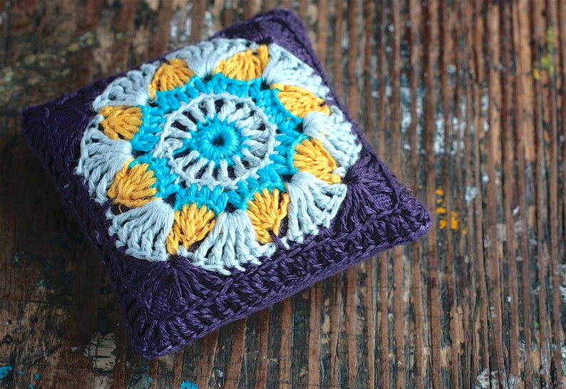 Linen pincushion crochet motif image 5