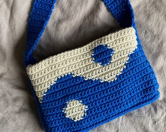 Padrão de bolsa de crochê Yin e Yang | bolsa de crochê exclusiva bicolor