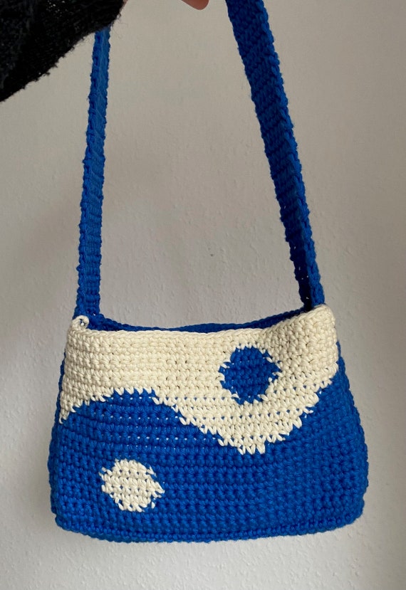 Yin and Yang Crochet Bag Pattern | Two-coloured Unique