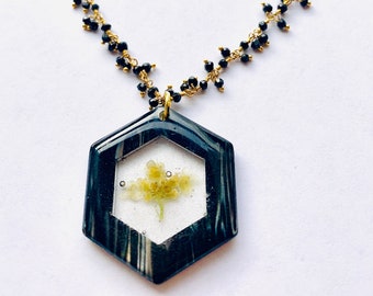 Pressed Flower Jewelry, Real Flower Jewelry, Natural Jewelry, Botanical Jewelry, Geometric Necklace