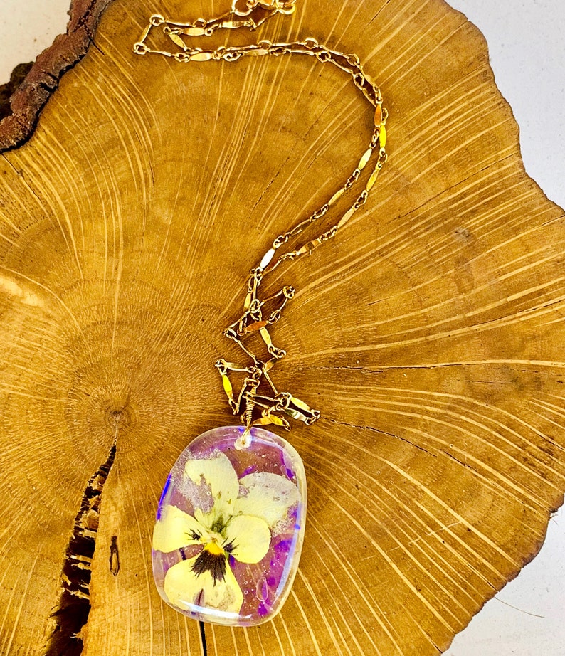 Real Flower Jewelry, Pressed Flower Necklace, Dried Flower Jewelry, Botanical Necklace, Resin Necklace, Layering Necklace image 4
