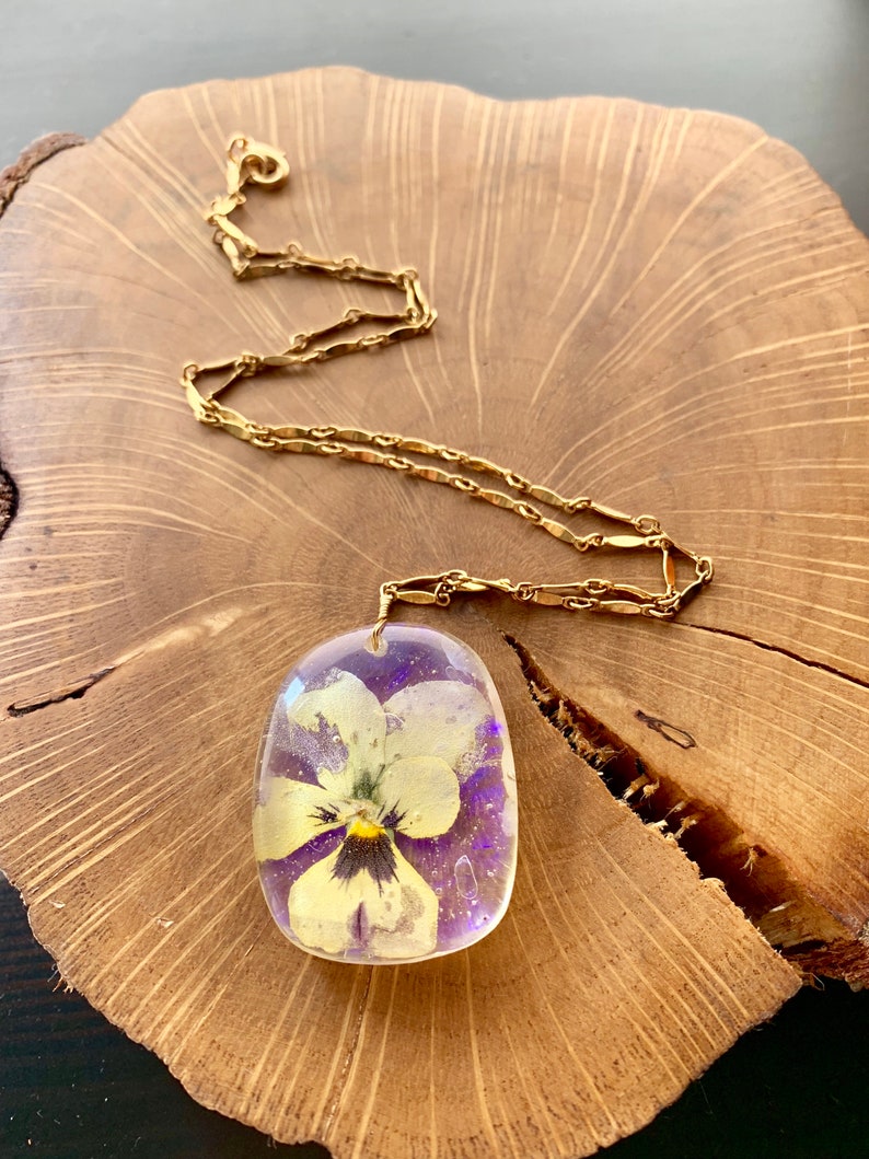 Real Flower Jewelry, Pressed Flower Necklace, Dried Flower Jewelry, Botanical Necklace, Resin Necklace, Layering Necklace image 3