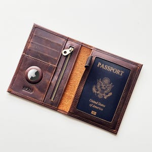 Leather AirTag Passport Holder Custom Leather Passport Cover Personalised Passport Case Bachelorette Party Favor Bridesmaid Gift Travel Gift
