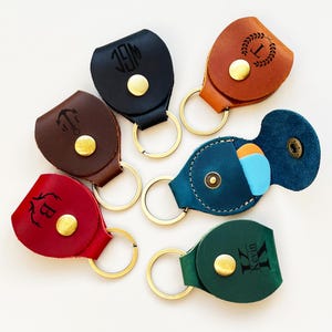 Étui pour médiator de guitare personnalisé en cuir et étui Airtag, cadeau pour guitariste, étui pour médiator de guitare personnalisé