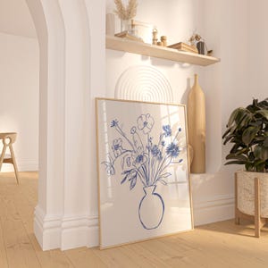 Arte de línea floral minimalista, boceto de flores en tinta azul, impresión de pared botánica, dibujo de jarrón escandinavo, decoración boho moderna, descarga digital