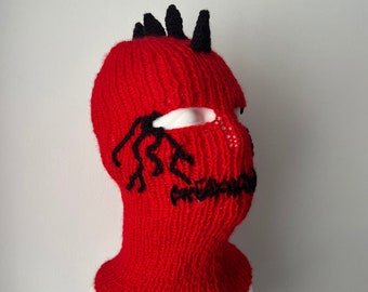 Cagoule en tricot fait main masque de ski cornes du diable joker drôle au crochet effrayant