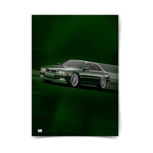 Puede incluir: Un sedán verde oscuro con llantas plateadas se presenta sobre un fondo verde oscuro. El coche está ligeramente inclinado hacia la izquierda, mostrando su perfil frontal y lateral. La imagen tiene una estética elegante y moderna.