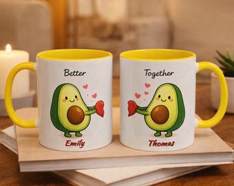 Personalisierte Avocado Paar Tasse, Valentinstag Geschenk für Partner, süße Liebe Kaffeetasse mit Namen, Geschenk zum Jahrestag