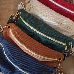 Uniek en origineel aanpasbaar corduroy heuptasje (verschillende kleuren en maten)