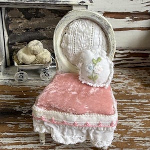 French Dollhouse Chair, victorian Dollhouse chair, Artisan Dollhouse Furniture, Velvet dollhouse, vintage dollhouse 1:12 chair