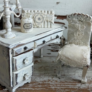 1 12 Victorian Chair, dollhouse miniature chair , Dollhouse French chair, french dollhouse, farmhouse dollhouse, vintage dollhouse velvet
