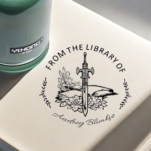 TAMPON DE LIVRE PERSONNALISÉ | Cadeau pour les amateurs de lecture | Tampon de bibliothèque personnalisé | De la bibliothèque de timbres | Amoureux des livres | Tampon personnalisé