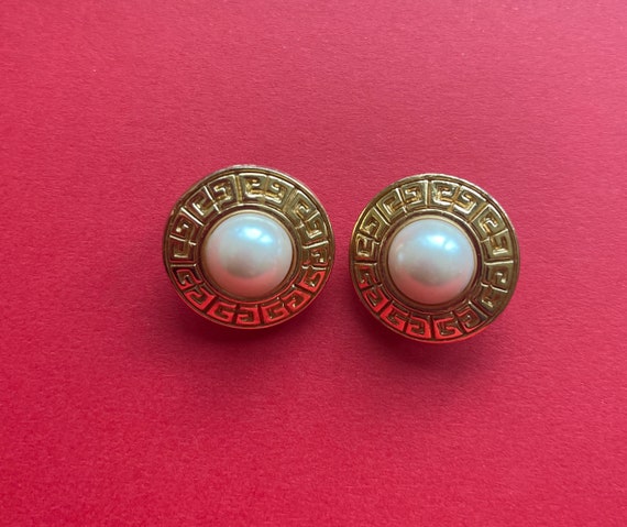 Vintage Givenchy clip-on Pearl earrings - image 2