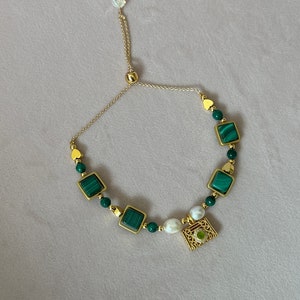 New adjustable bracelet with natural pearls and beads