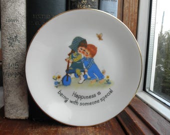 Vintage Holly Hobbie Style Porcelain Plate – "Happiness", Made in Germany